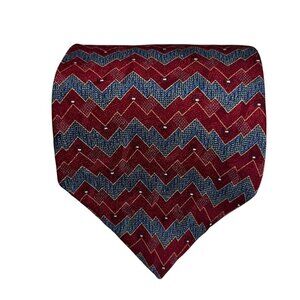Enro men's tie red gray patterned 100% silk necktie just under 4" wide 56" long
